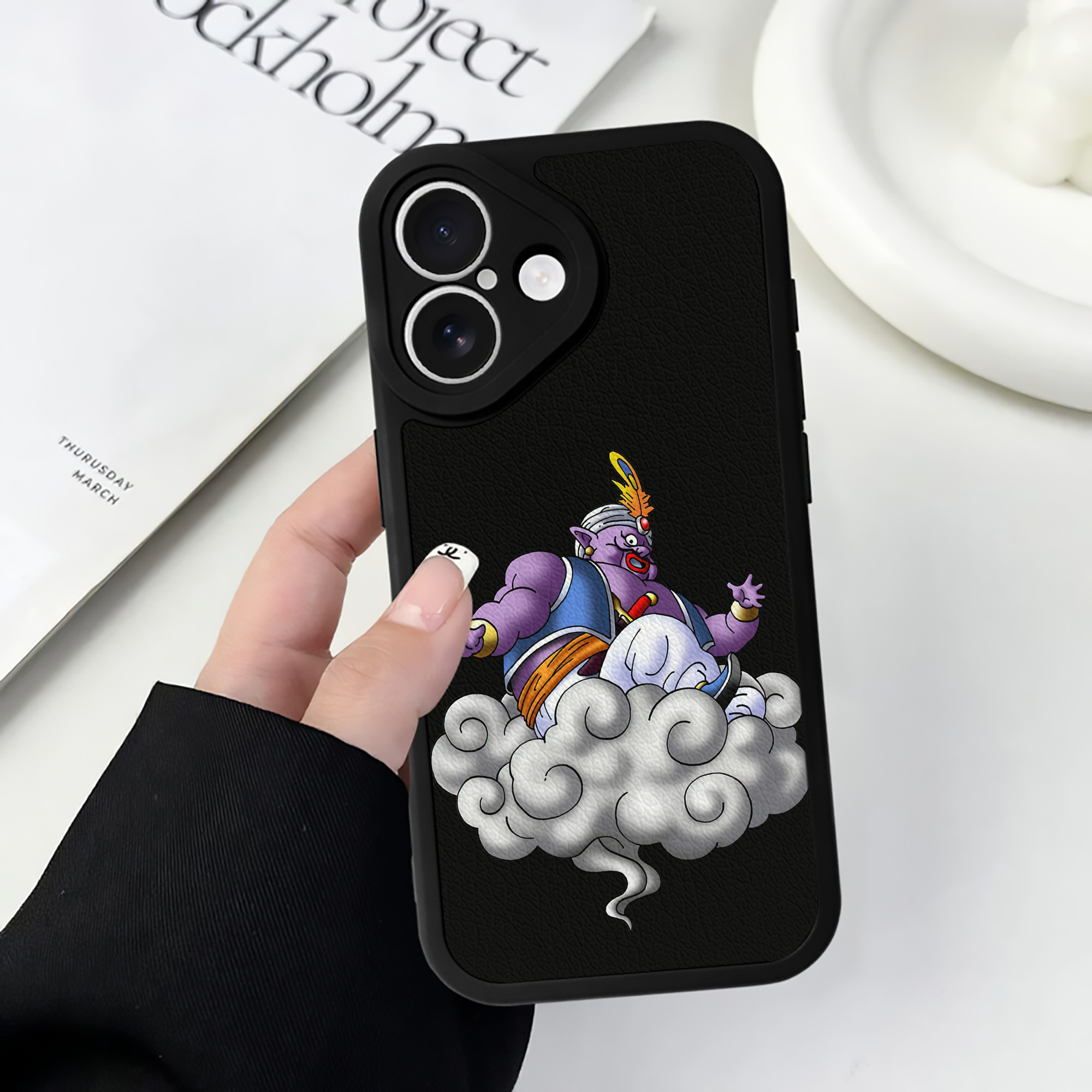（画像用） ドラゴンクエスト Doragon Kuesuto Dragon Quest 【iPhone 16シリーズ対応】シリコンスマホケース（レザー調） 材質：シリコン